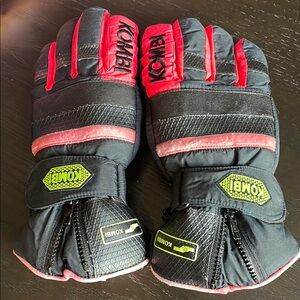 Kombi Black and Red Winter Gloves